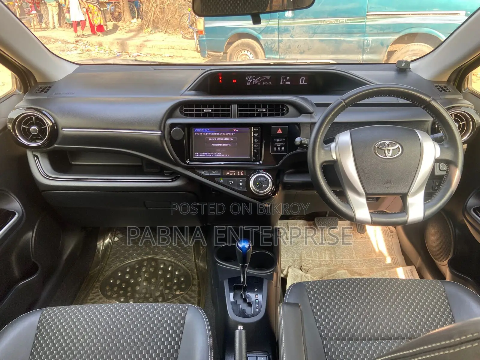 Toyota Aqua 2016 Green