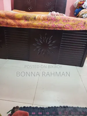 মালয়েশিয়ান খাট।