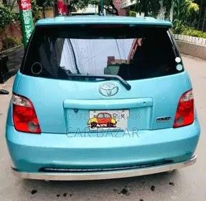 Toyota IST 2006 Green