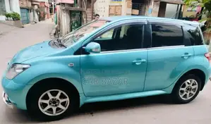 Toyota IST 2006 Green