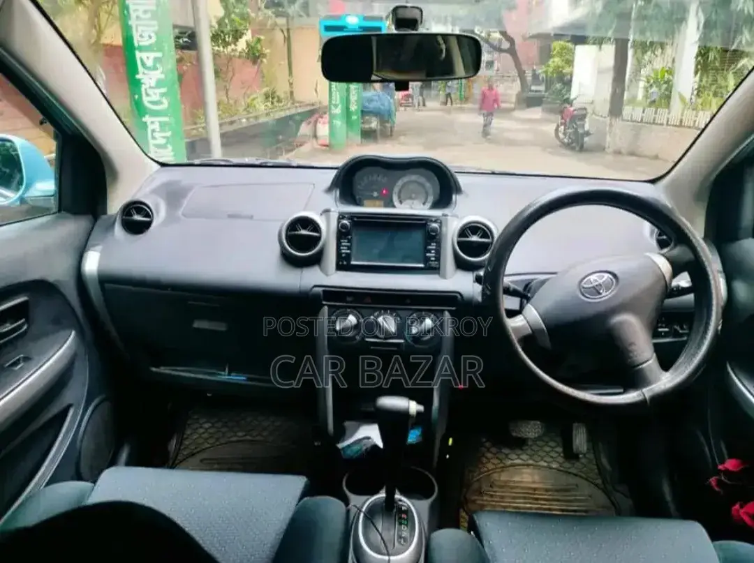 Toyota IST 2006 Green
