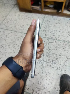 Apple iPhone 11 128 GB White