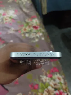 টেকনো স্পার্ক গো ১২৮ জিবি সাদা