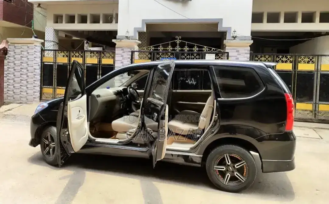 Toyota Avanza 2010 Black