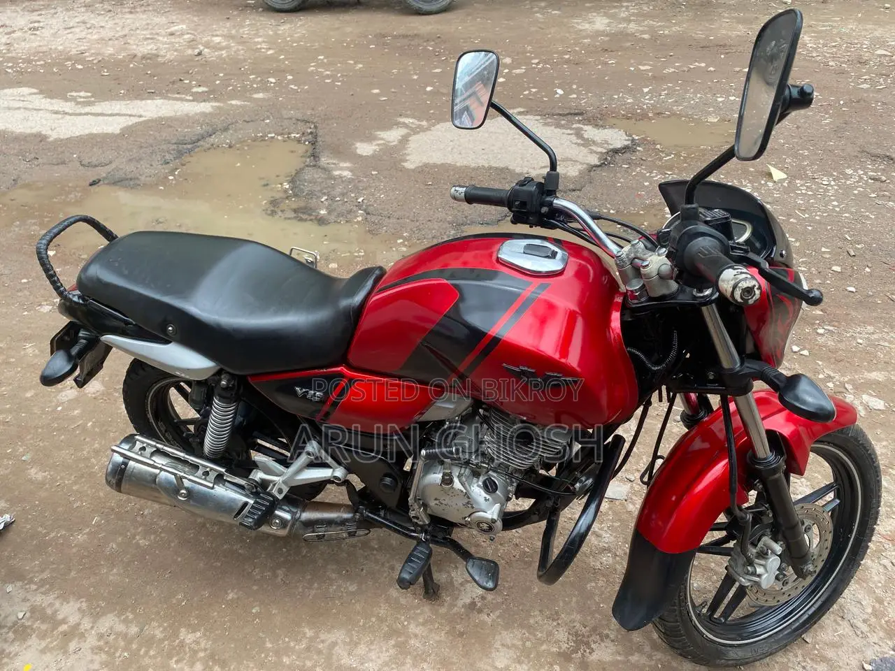 Bajaj V15 2017 Red
