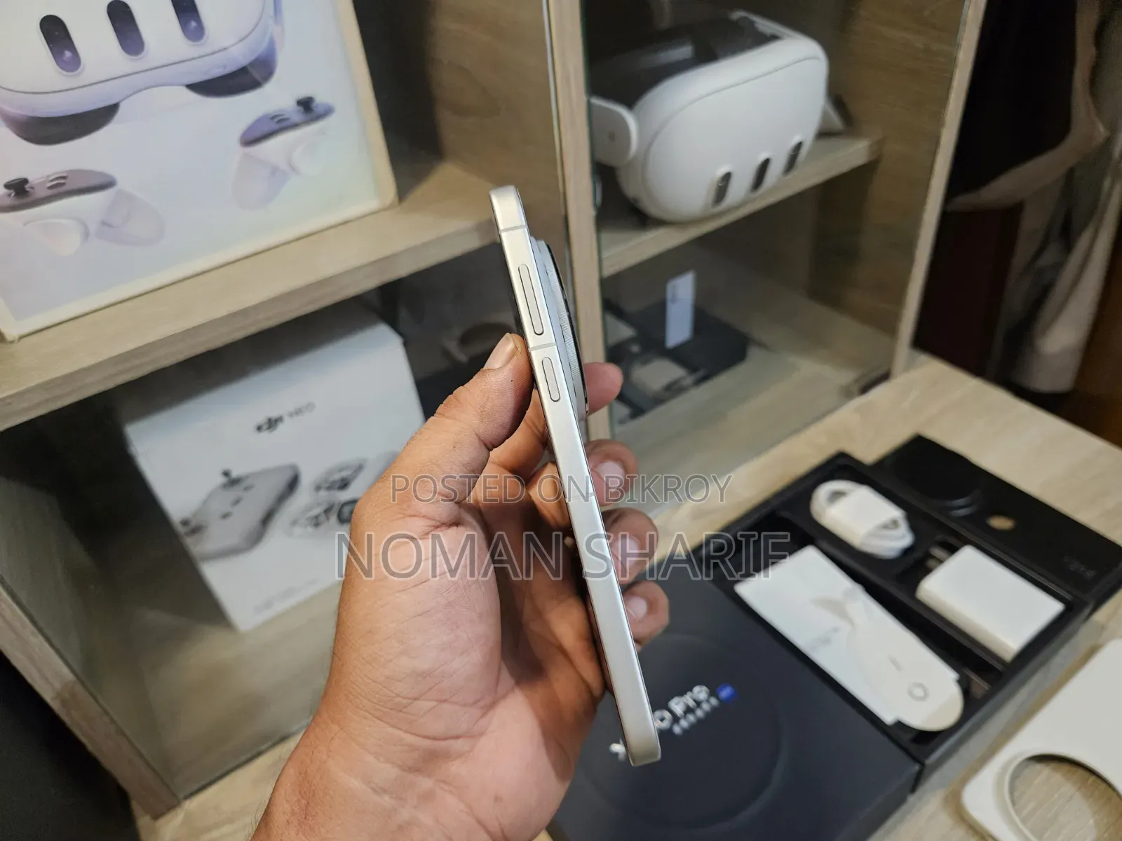 নতুন ভিভো এক্স৩০০ প্রো ২৫৬ জিবি সাদা