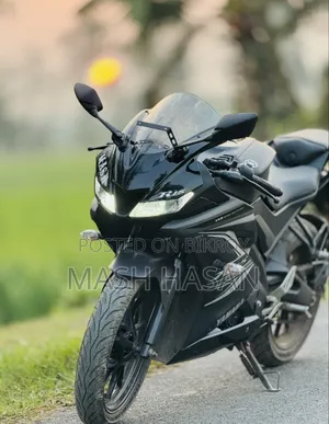 নতুন ইয়ামাহা আর১৫ ভি৩ ২০২৪ কালো
