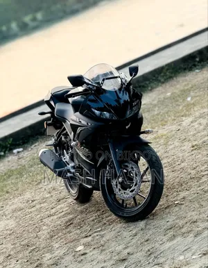 নতুন ইয়ামাহা আর১৫ ভি৩ ২০২৪ কালো