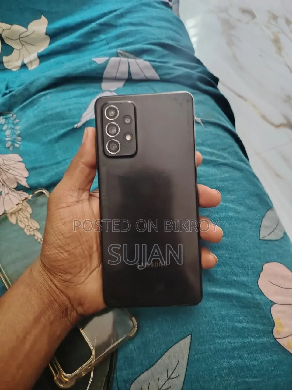 স্যামসাং গ্যালাক্সি এ৭২ ১২৮ জিবি ব্ল্যাক
