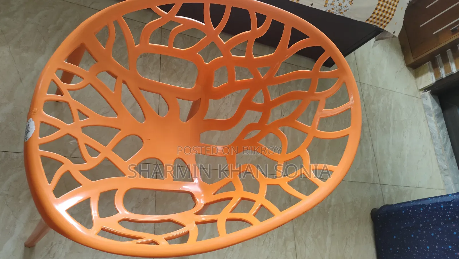 নিত্যপ্রয়োজনীয় চেয়ার