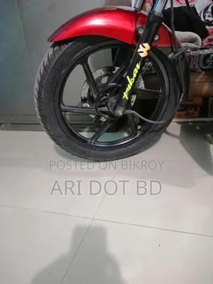 বাজাজ পালসার ১৫০ ২০১৪ লাল