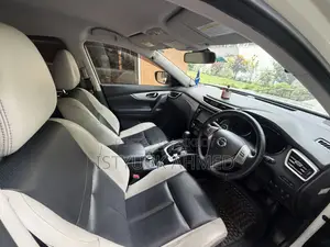 Nissan X-Trail 2.0 Hybrid FWD 2015 Pearl