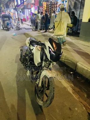 TVS Apache RTR 160 2V 2015 White