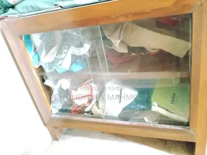 Bookshelf