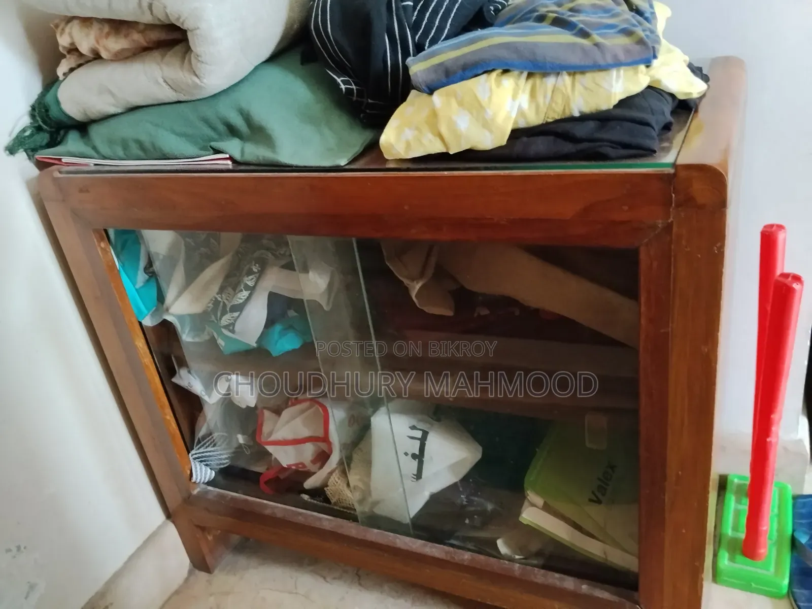 Bookshelf