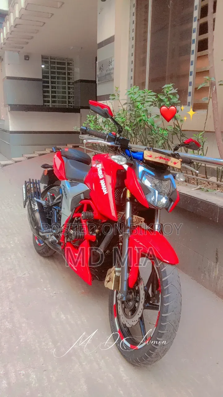 TVS Apache 160 4V 2022 Red