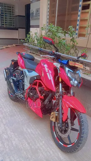 TVS Apache 160 4V 2022 Red