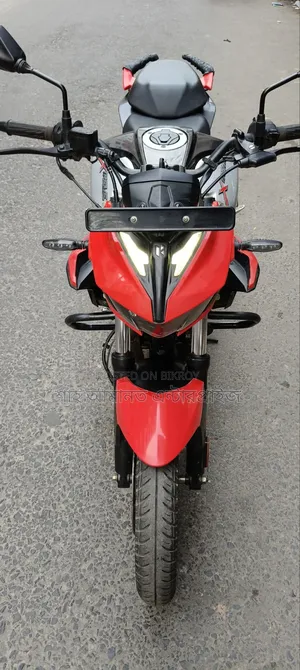Hero Xtreme 125R 2025 Red
