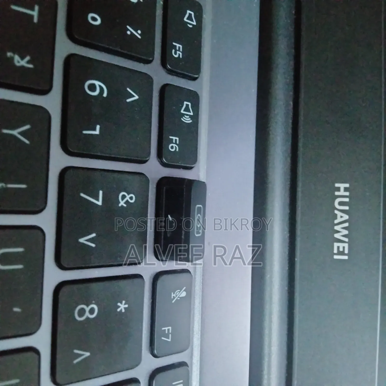 Laptop Huawei MateBook 13 WRT-W19E 16GB Intel Core I7 HDD 128GB