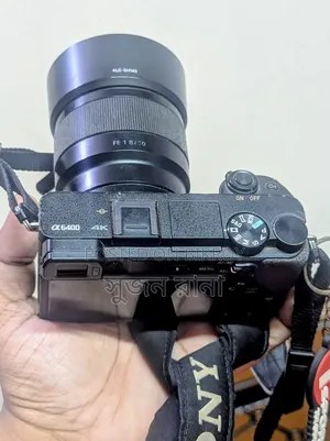Sony A6400 Camera + 50mm Lens