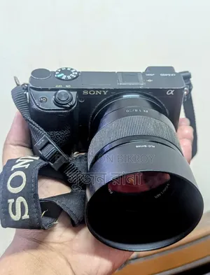 Sony A6400 Camera + 50mm Lens