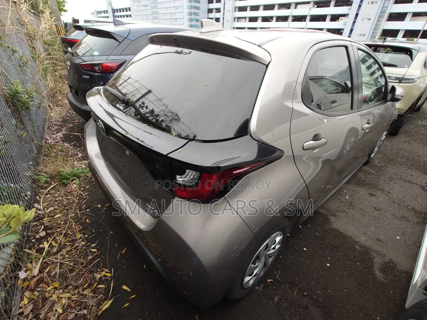 Toyota Yaris 2021 Brown