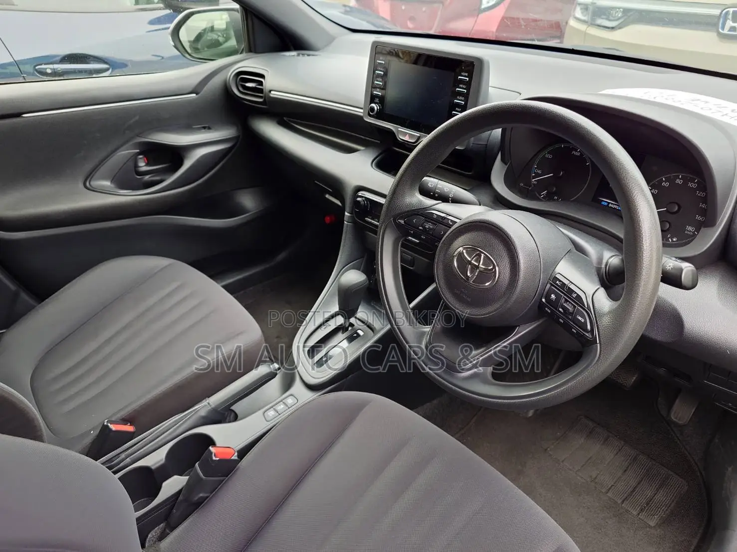 Toyota Yaris 2021 Brown