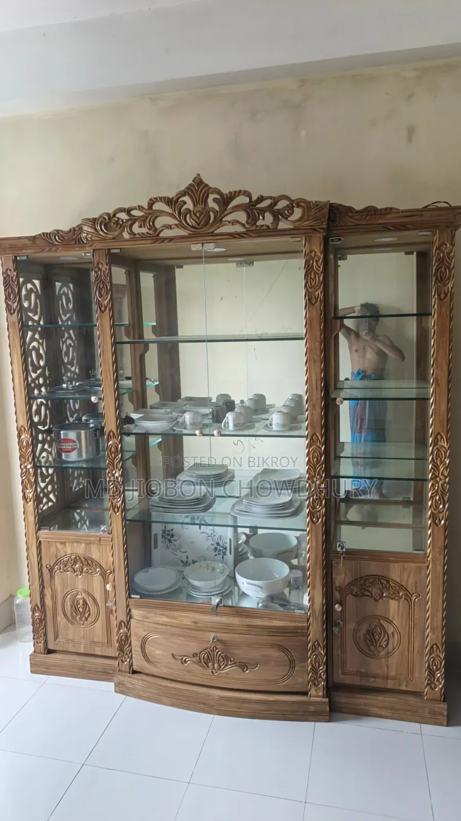 Wall Cabinet