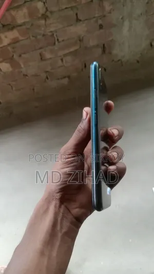 Vivo Y11 32 GB Black
