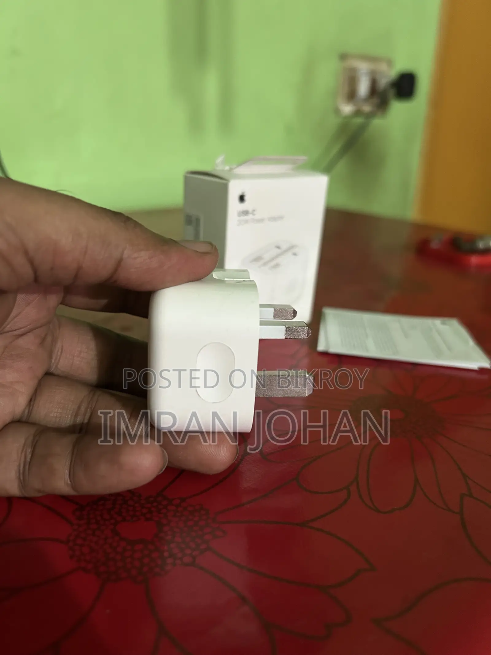Apple Adaptor