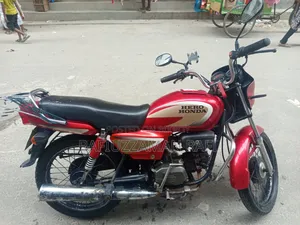 Hero Splendor Plus 2000 Red
