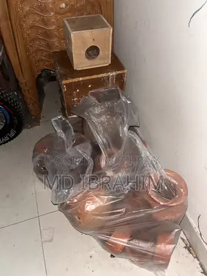 Breeding Box, Clay Food Bowls
