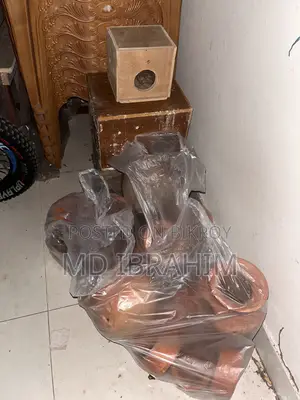 Breeding Box, Clay Food Bowls