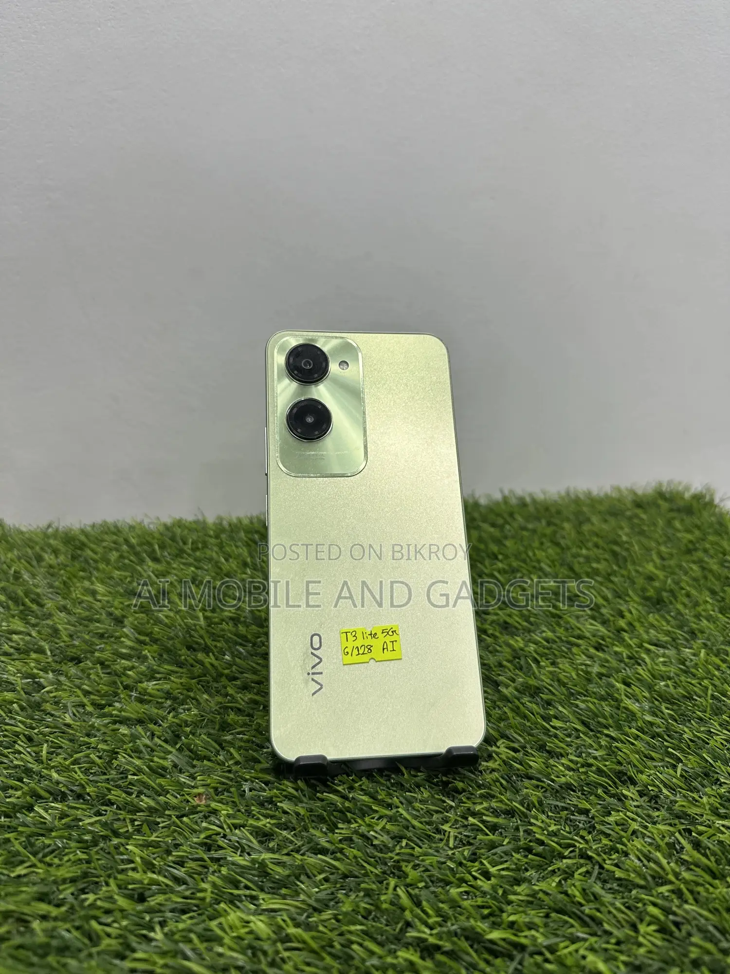 Vivo 128 GB Green