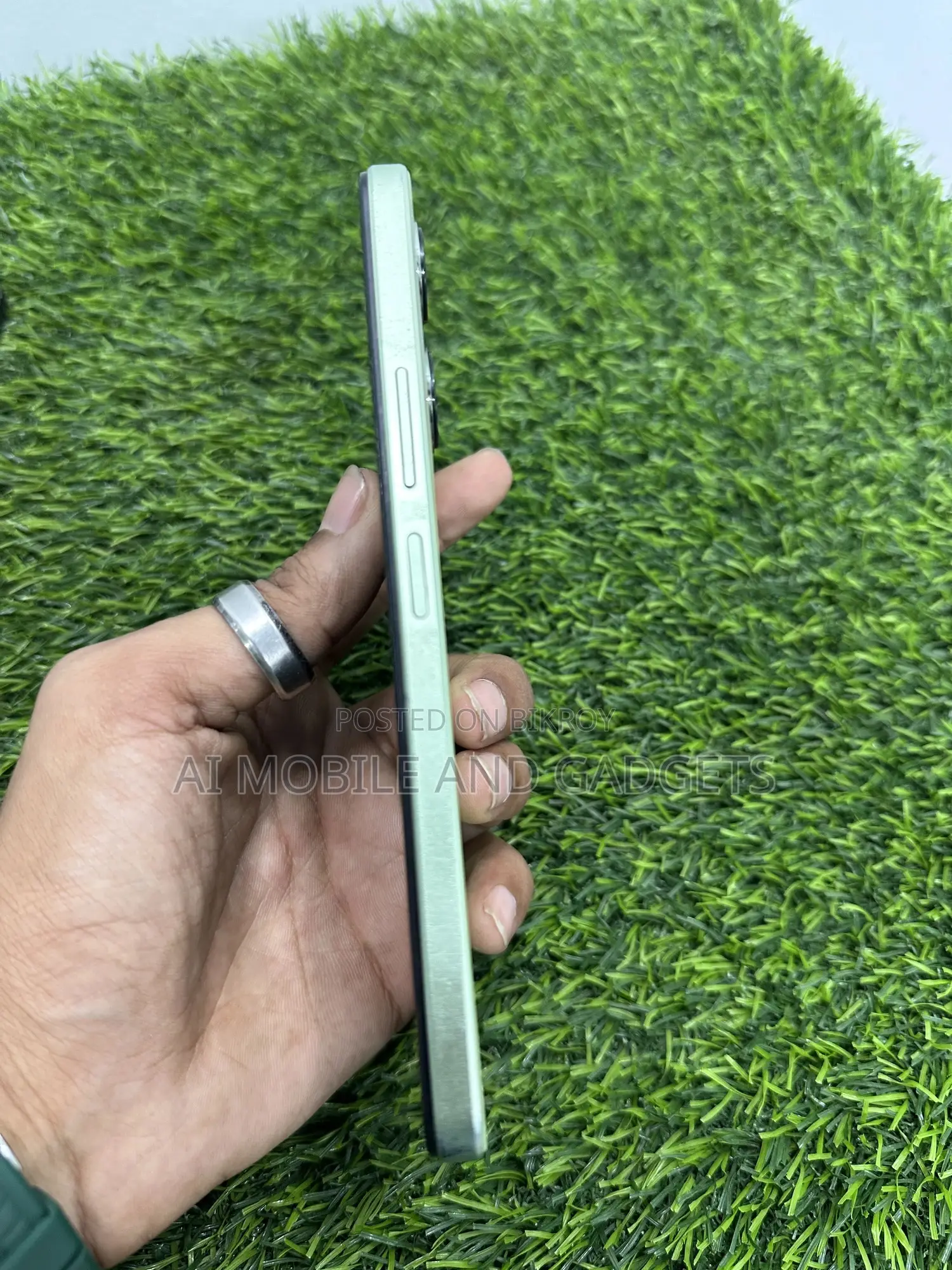 Vivo 128 GB Green