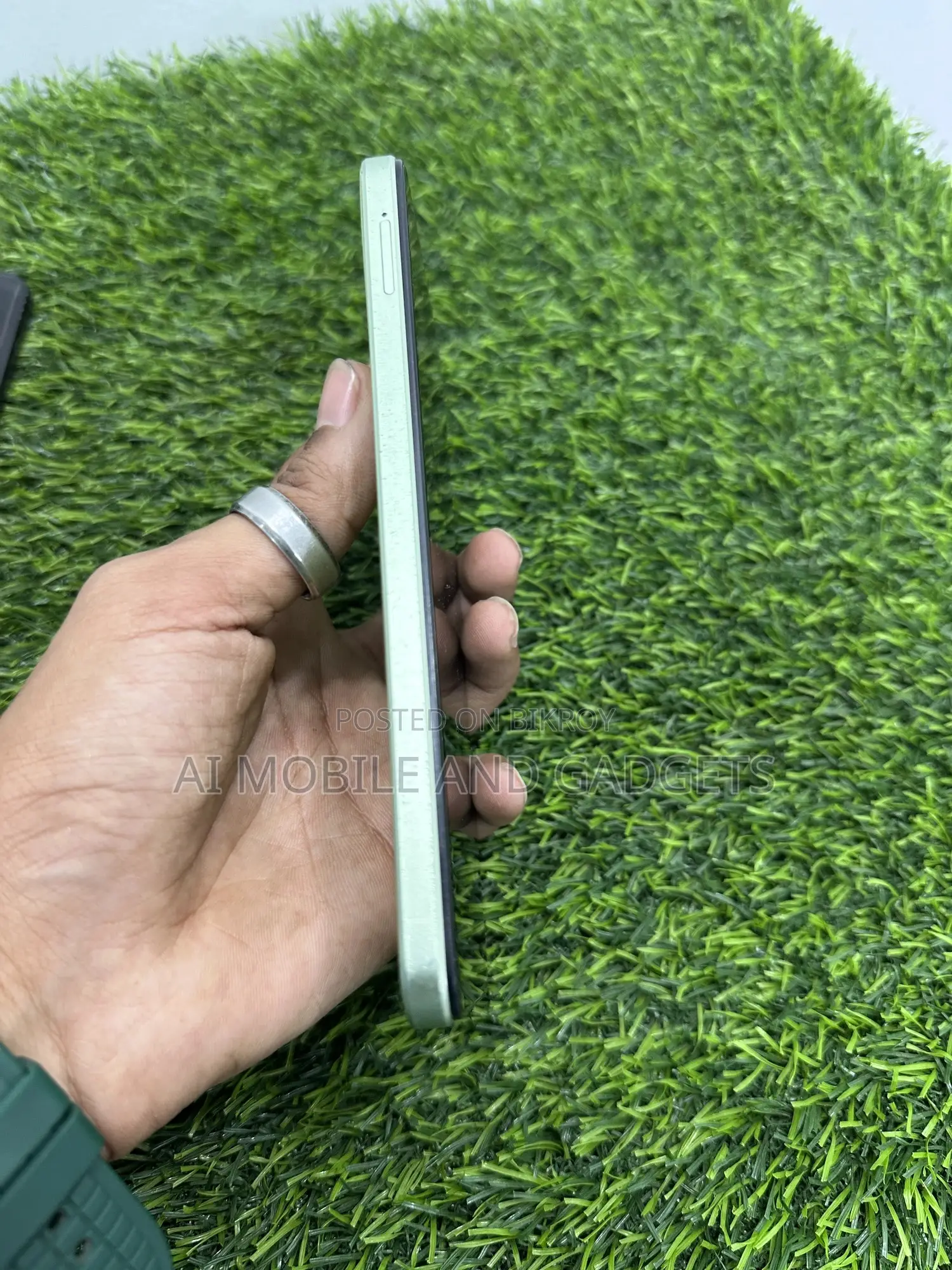Vivo 128 GB Green
