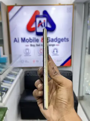 হেলিও ১০০ ২৫৬ জিবি ইয়েলো