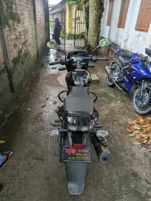 Bajaj Pulsar 150 2025 Black