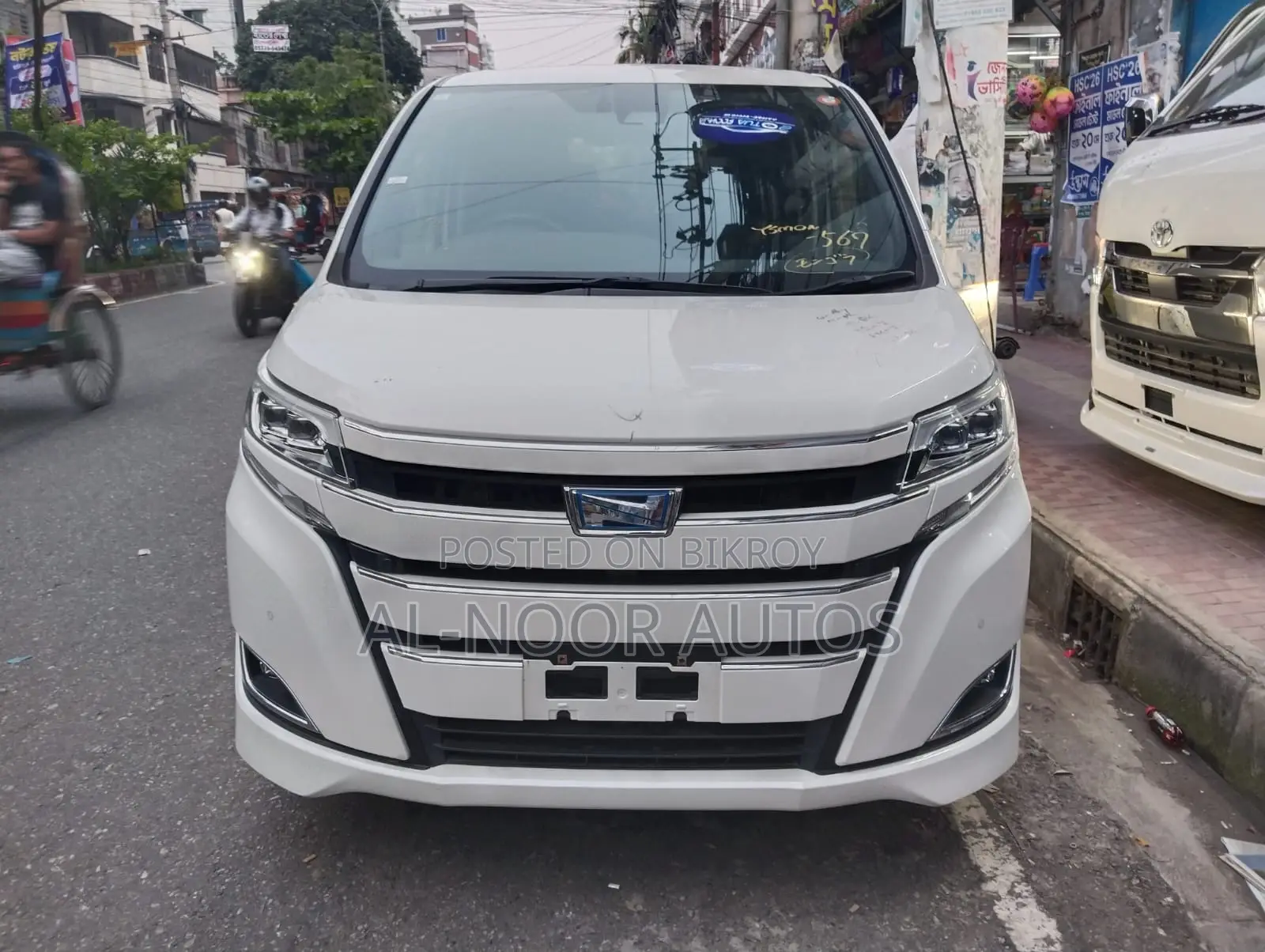Toyota Noah 2021 Pearl