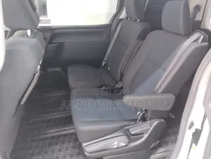 Toyota Noah 2021 Pearl