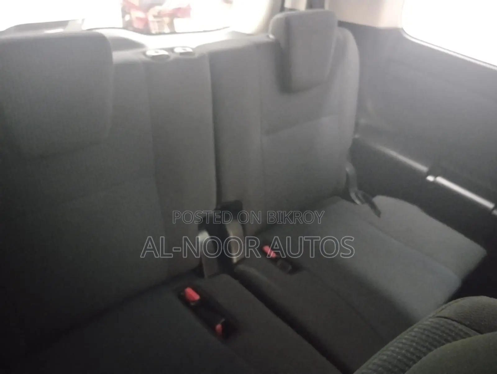 Toyota Noah 2021 Pearl