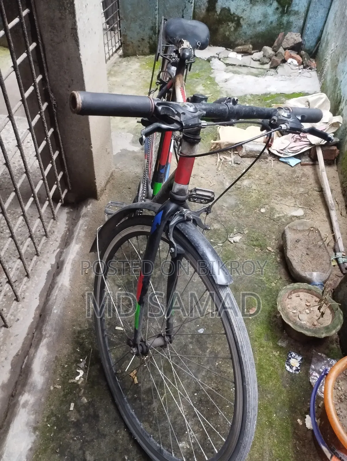 একটি চিকন চাকার সাইকেল বিক্রি করা হবে