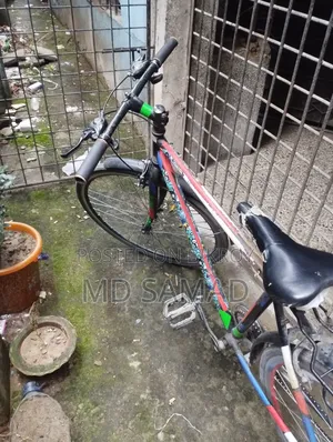 একটি চিকন চাকার সাইকেল বিক্রি করা হবে
