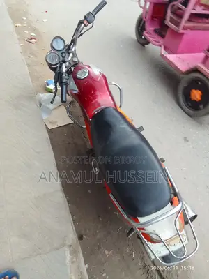 Bajaj CT 100 2016 Red