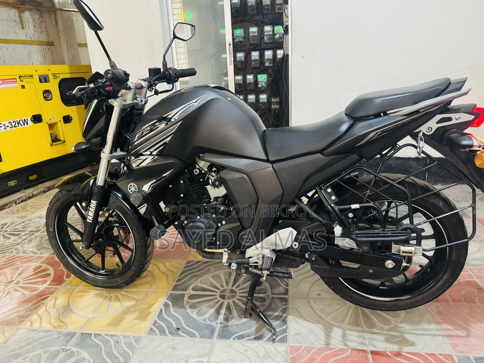 ইয়ামাহা এফজেড ২০২৪ ব্ল্যাক