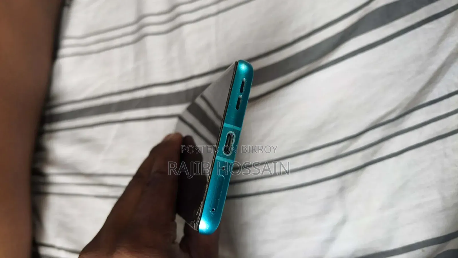 মটোরোলা এজ ৫০ প্রো ২৫৬ জিবি ব্লু