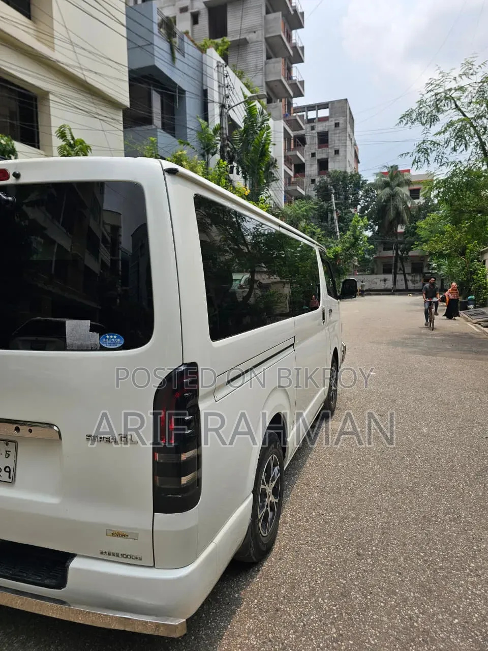 Toyota HiAce 2016 White