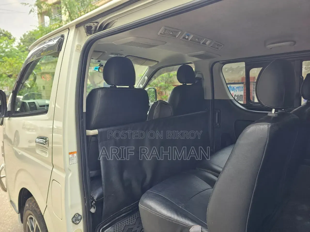 Toyota HiAce 2016 White