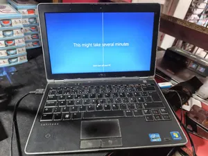 Laptop Dell Latitude 7490 4GB Intel Core I7 HDD 320GB