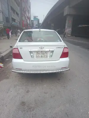 Toyota Corolla 2004 White